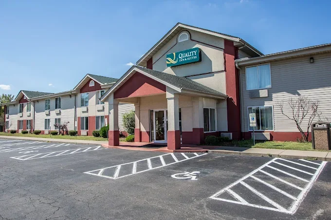 Quality Inn Middletown — Renovation project photo